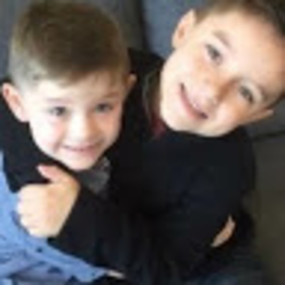 Meet your Posher, Amber - Picture 1 of 1